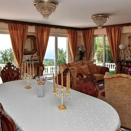 Monaco With Private Pool Otel *
